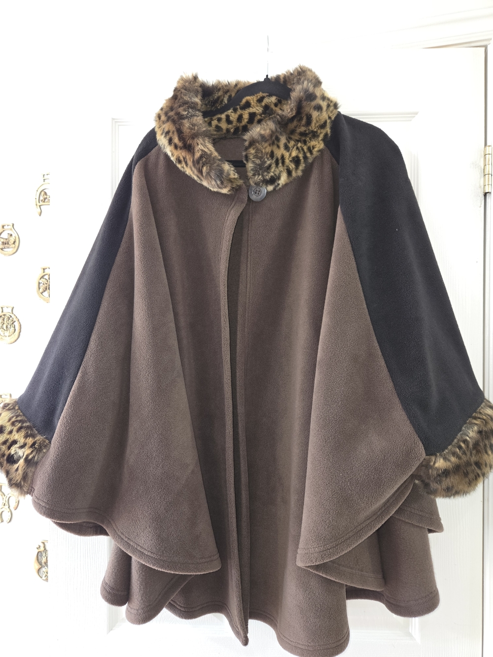 Parkhurst Brown and Black Faux-Fur Trim Cape